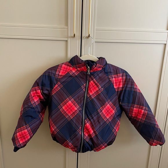 Tommy Hilfiger kids puffy jacket. Reversible size small 6-7. NWT - Picture 4 of 10